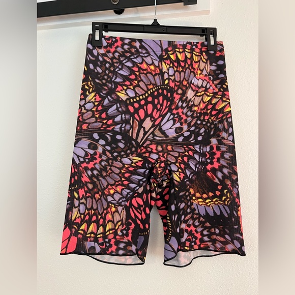 Fabletics Mesh Me Smoothing High Waist Short - Picture 3 of 6